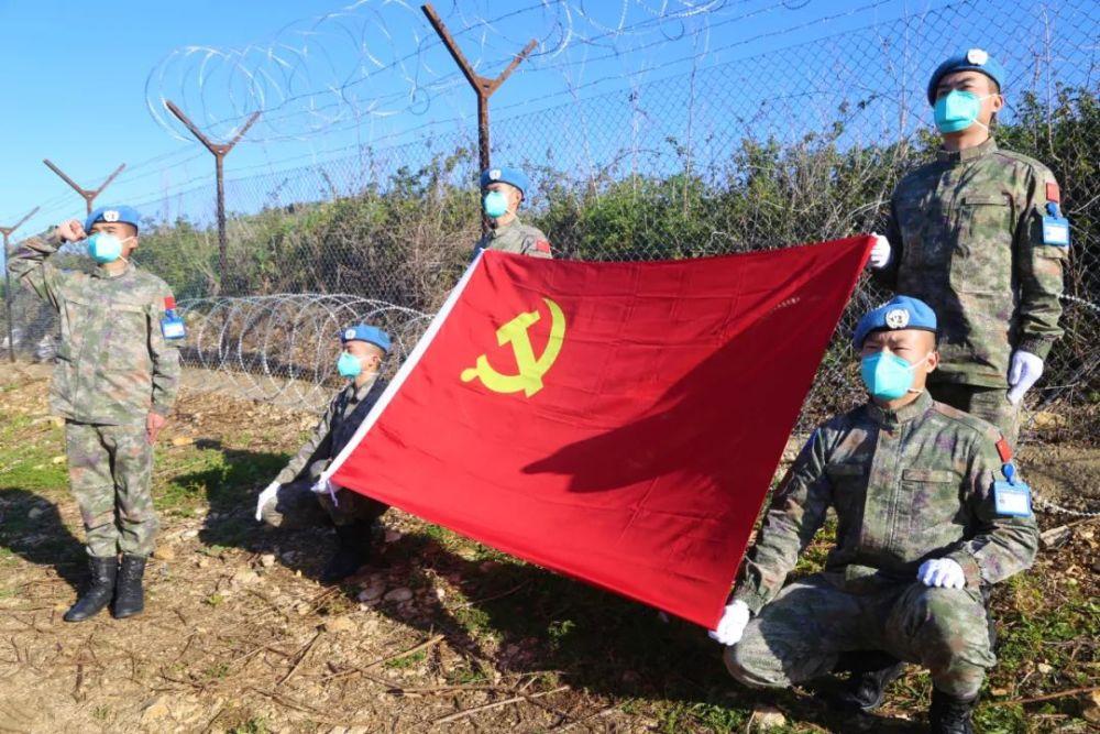 章若楠自曝喜欢路见不平,夸搭档陈星旭可爱有少年气丨答尔问研究院
